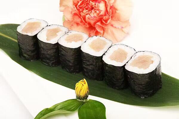 Yellowtail Roll